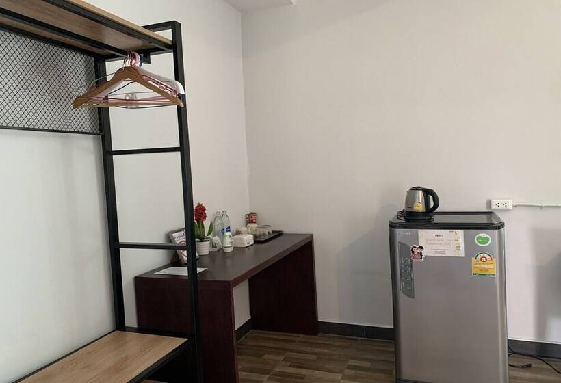 家庭间, Busaya Resort & Cuisine