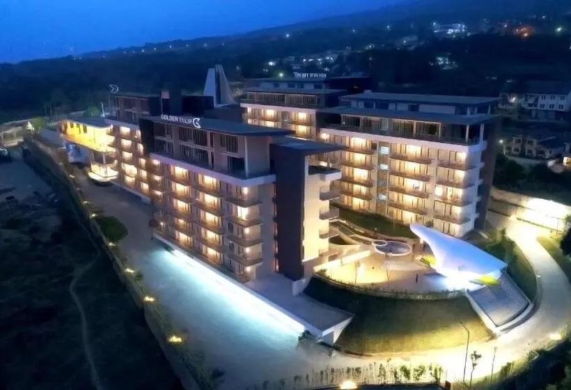 プレミアムルーム, Golden Tulip Holland Resort Batu