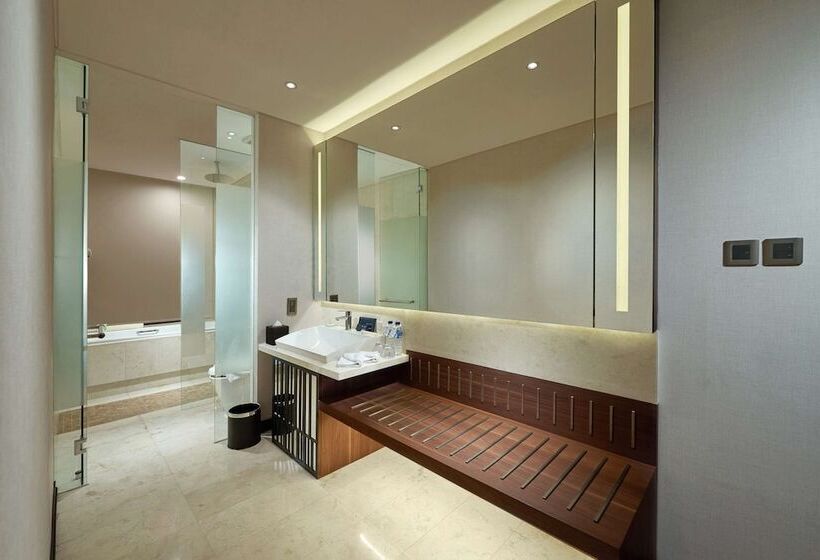 豪华房间, Golden Tulip Holland Resort Batu