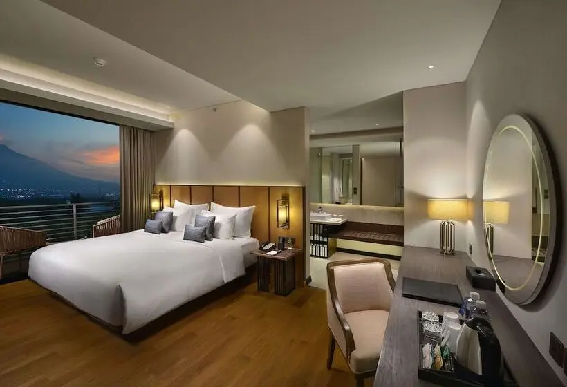 デラックスルーム, Golden Tulip Holland Resort Batu