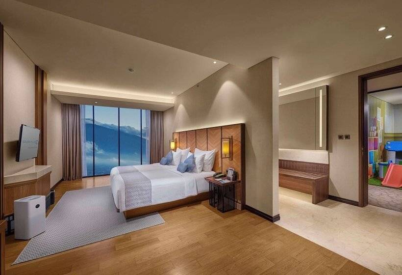 豪华房间, Golden Tulip Holland Resort Batu