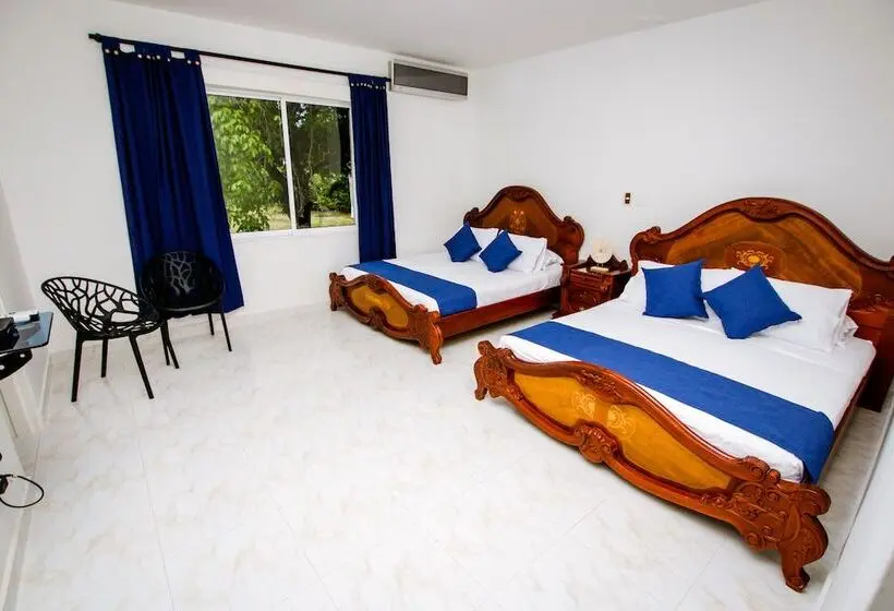スタンダード4人部屋, Arena Santa Fe De Antioquia
