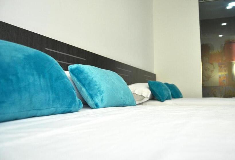 标准间, Bed&breakfast 10 Girona