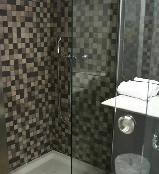 اتاق استاندارد, Bed&breakfast 10 Girona