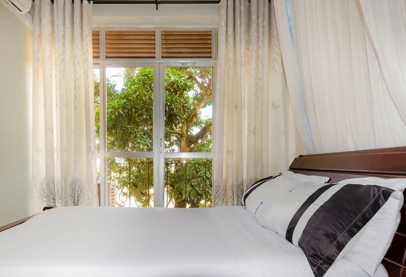 اتاق استاندارد, Eleanorah