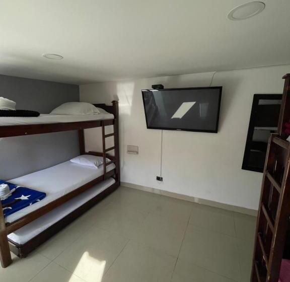 패밀리 룸, Las Vegas