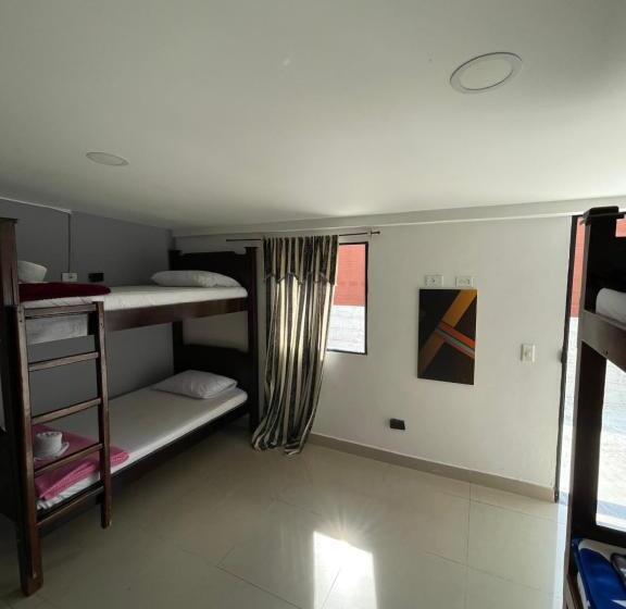 패밀리 룸, Las Vegas