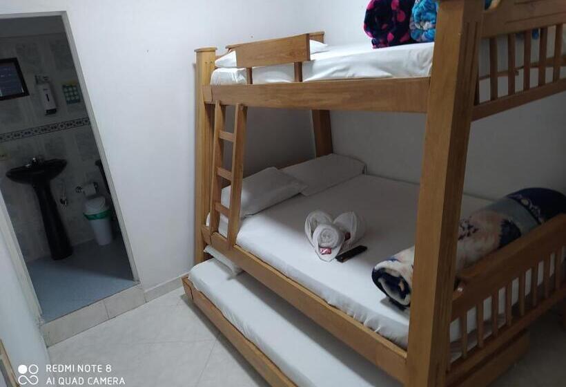 패밀리 룸, Las Vegas