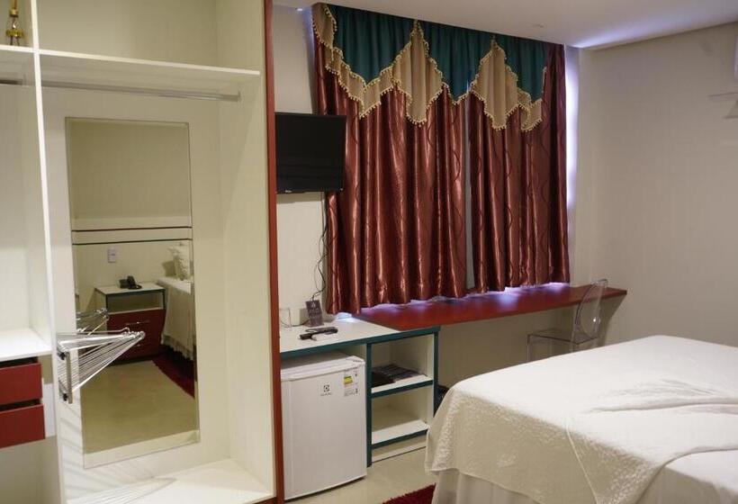 Deluxe Suite, Pak Suites