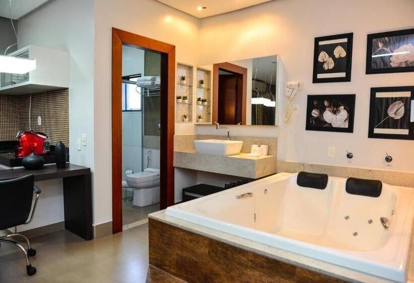 스탠다드 스튜디오, Planaltos Palace