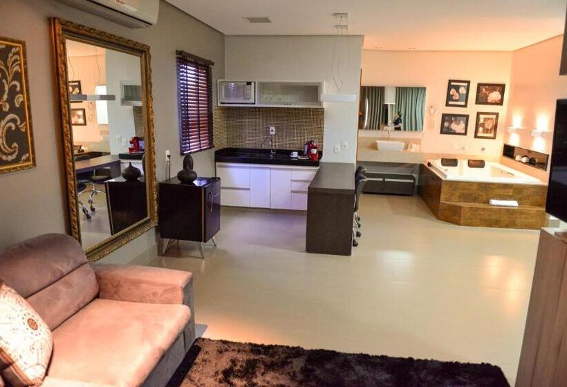 스탠다드 스튜디오, Planaltos Palace