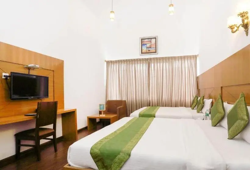 Superior-huone, Treebo Skydale Inn & Suites With Mountain View