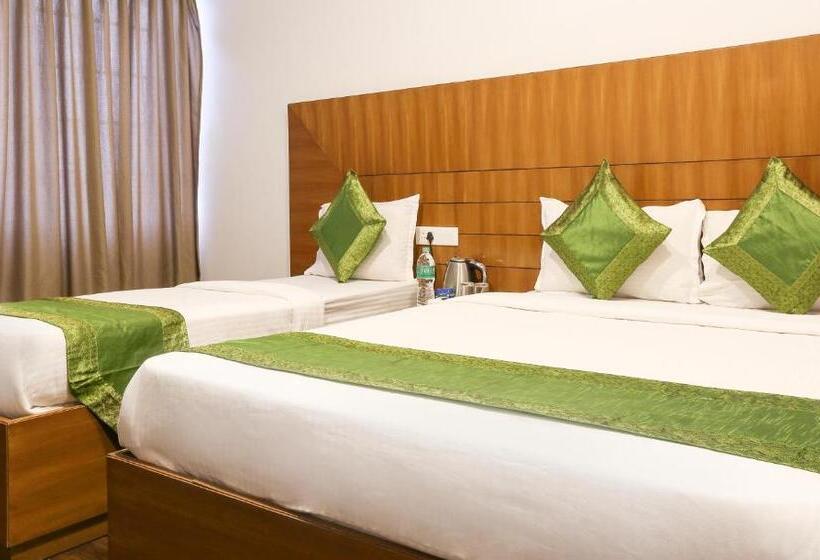 高级大房间, Treebo Skydale Inn & Suites With Mountain View