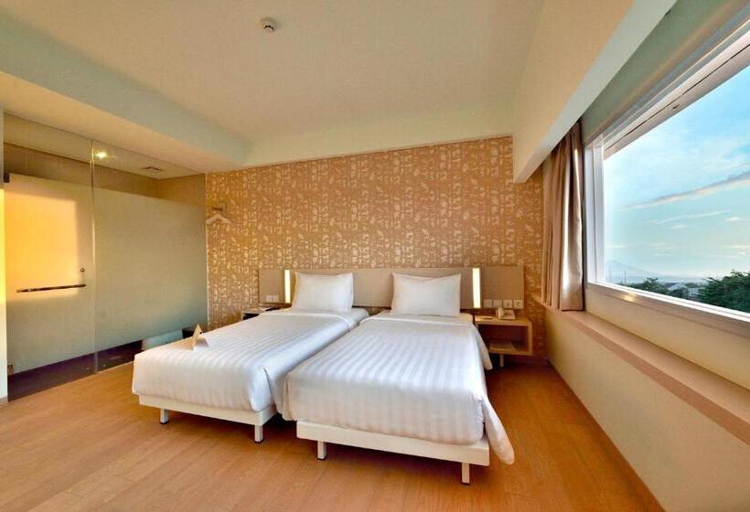 Номер Стандарт, Whiz Prime Hotel Sudirman Cilacap