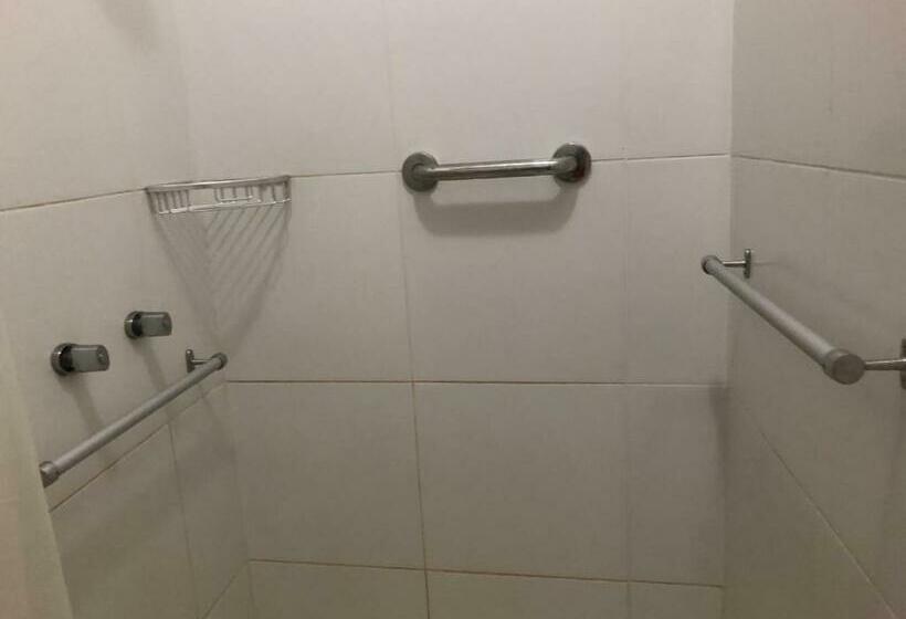 Номер Стандарт, La Floresta Tarapoto Hostal
