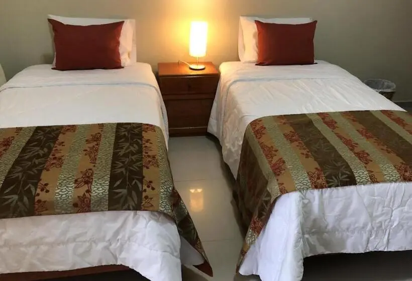 اتاق استاندارد با 2 تخت دوبل, La Floresta Tarapoto Hostal
