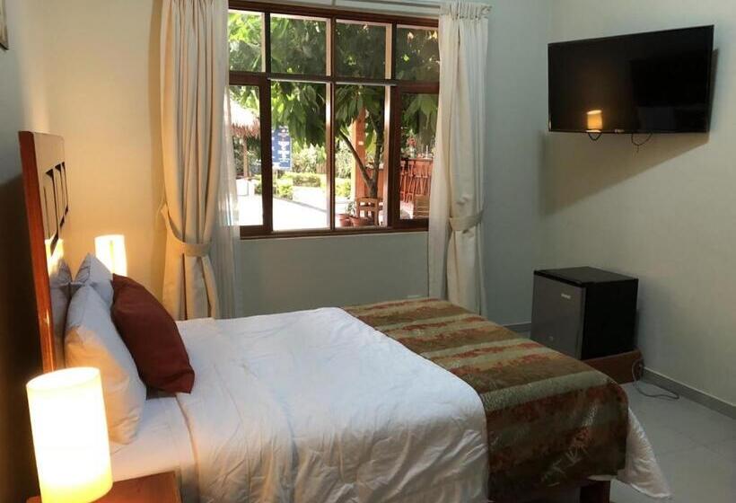 スタンダードルーム, La Floresta Tarapoto Hostal