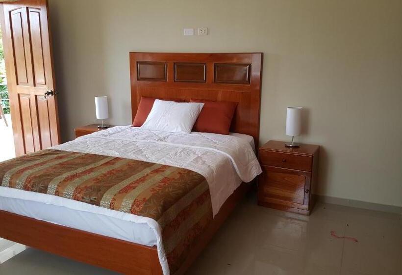 スタンダードルーム, La Floresta Tarapoto Hostal