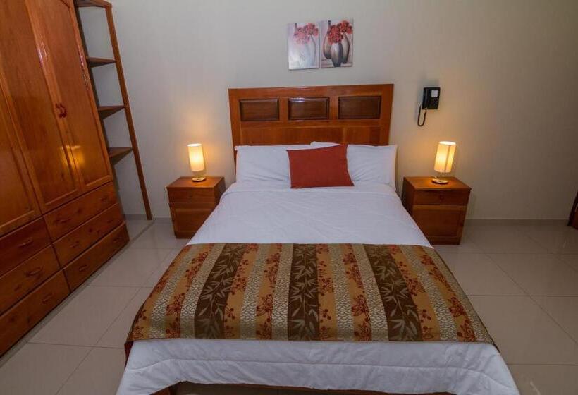 スタンダードルーム, La Floresta Tarapoto Hostal