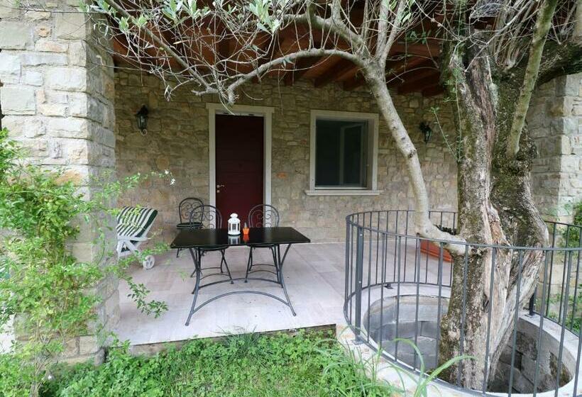 סוויטת ג'וניור עם מסג'ר מים, La Cascata Negli Ulivi