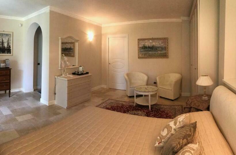 סוויטת ג'וניור עם מסג'ר מים, La Cascata Negli Ulivi