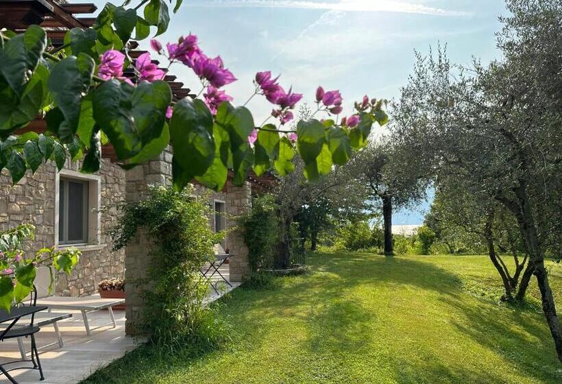 סוויטת ג'וניור עם מסג'ר מים, La Cascata Negli Ulivi