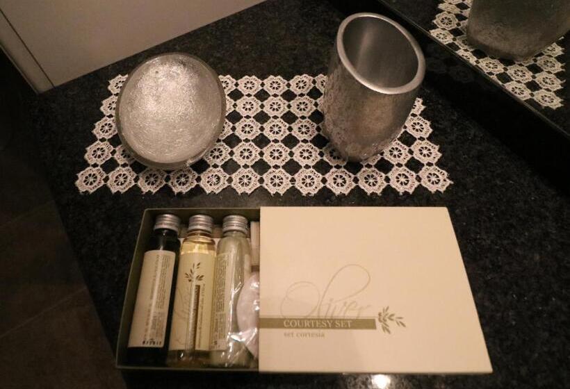 סוויטה נוף לגינה, La Cascata Negli Ulivi