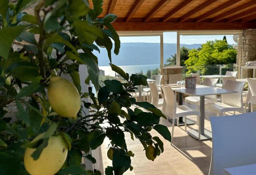 סוויטת ג'וניור עם מסג'ר מים, La Cascata Negli Ulivi