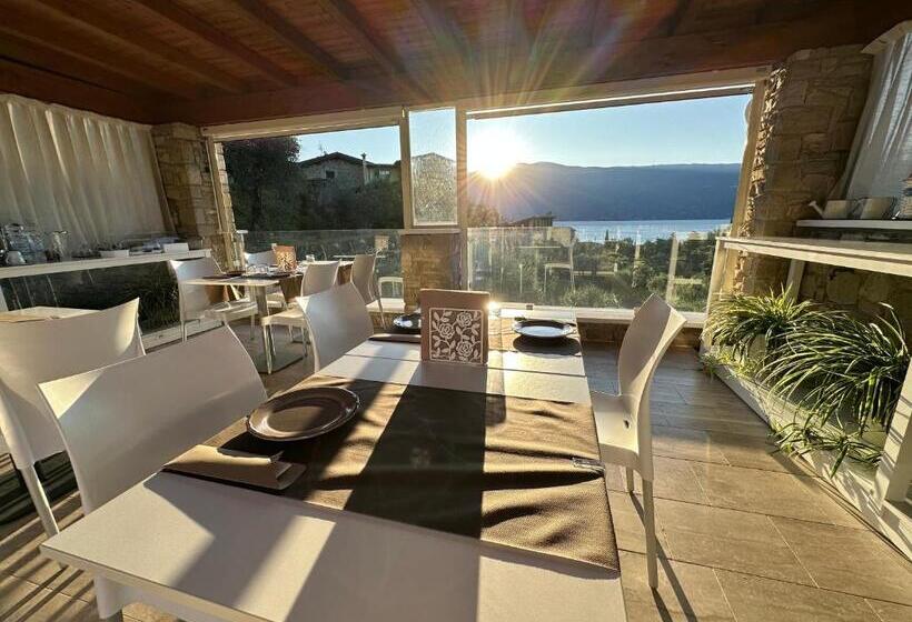 סוויטה נוף לגינה, La Cascata Negli Ulivi