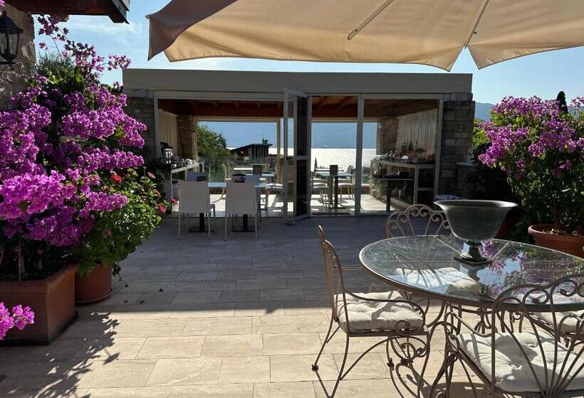 חדר משפחתי נוף לגינה, La Cascata Negli Ulivi