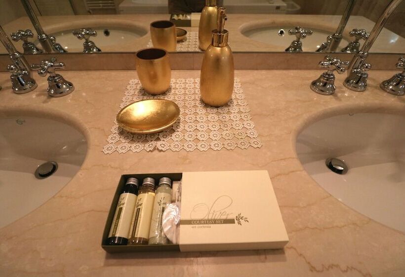 סוויטה נוף לגינה, La Cascata Negli Ulivi