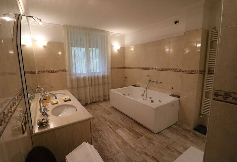 סוויטה נוף לגינה, La Cascata Negli Ulivi