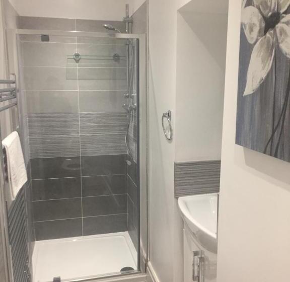 스탠다드 룸, Shore To Shore