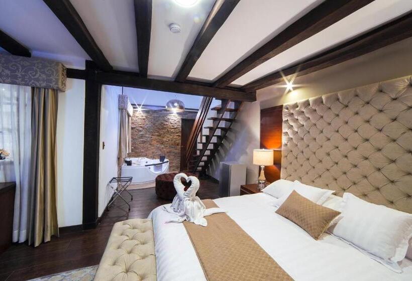 جناح ديلوكس, Felicia Hotel & Suites