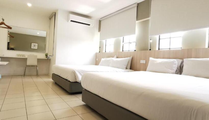 غرفة ديلوكس عائلية, Country Inn