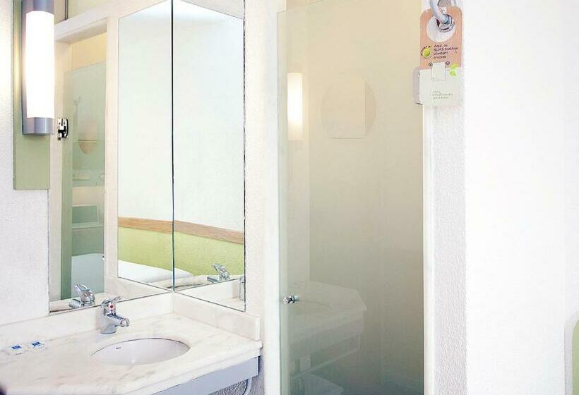 Quarto Estandar Cama Casal, Ibis Budget Belo Horizonte Minascentro