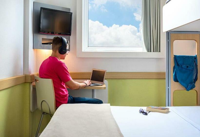 Quarto Estandar Cama Casal, Ibis Budget Belo Horizonte Minascentro