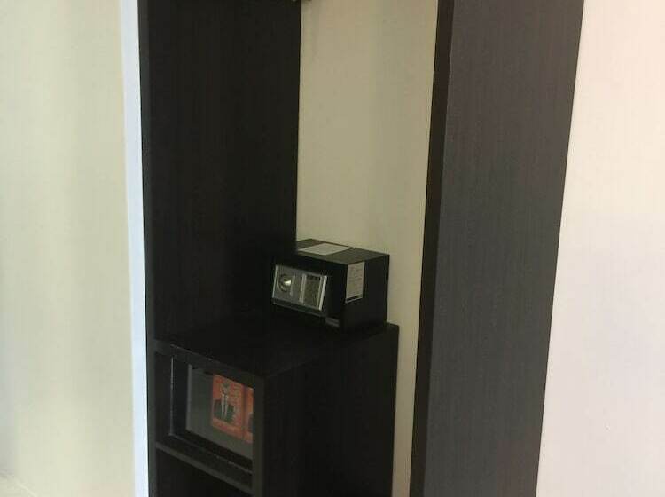 Quarto Deluxe, Mezzo