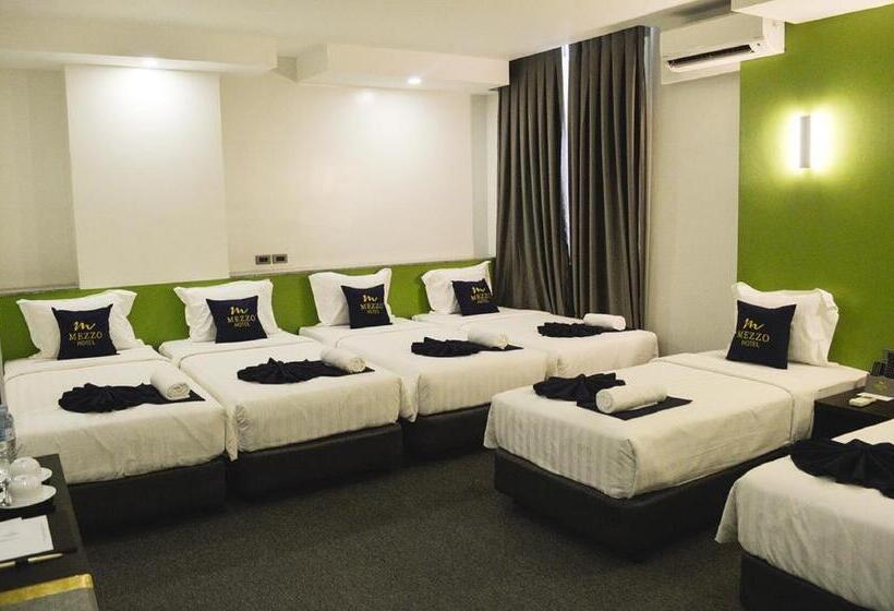 Quarto Estandar, Mezzo