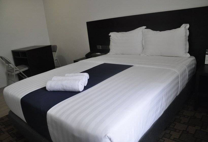 Escritório Estándar, Mezzo