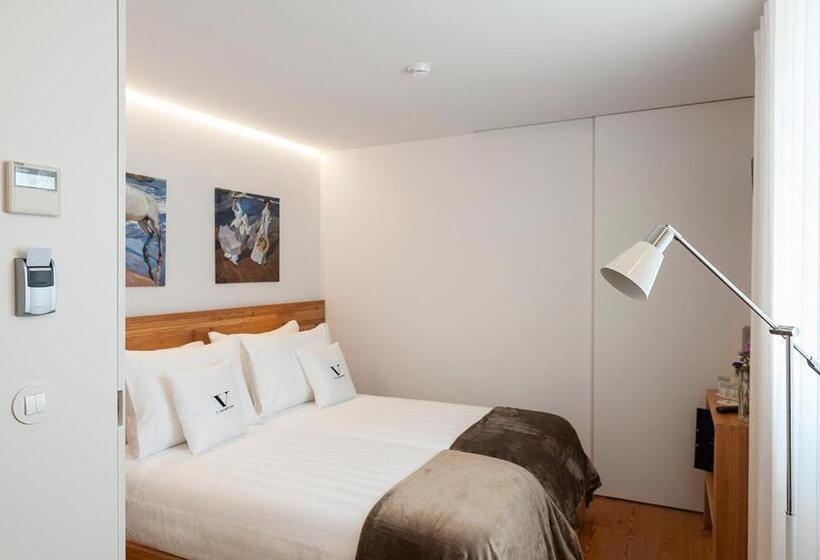 اتاق استاندارد سه نفره, O Valentim