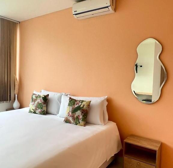 スタンダードルーム, Paris