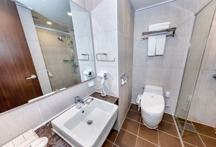 デラックスルーム, Ramada By Wyndham Jeju City Hall