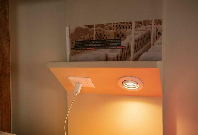 سرير فى غرفة مشتركه, Pariwana Hostel Lima