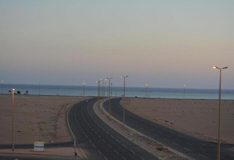 Полулюкс Вид на Море, Rama Yanbu Hotel Suite