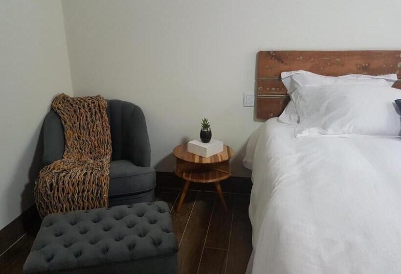 جناح مزوَّد بشرفة, Bosque São Francisco