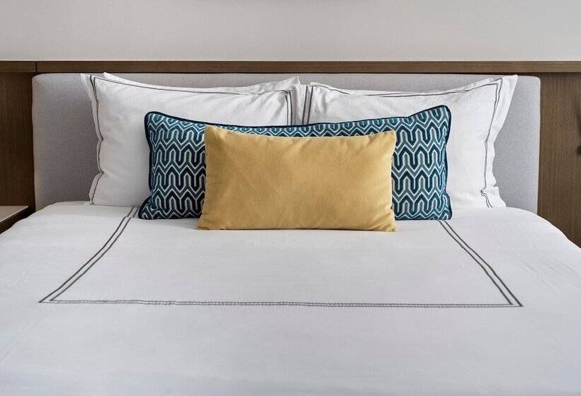 חדר סטנדרט מותאם לאדם עם מוגבלויות, Civic Hotel, Autograph Collection