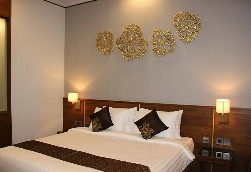 اتاق سوپریور با چشم‌انداز استخر, Dawei