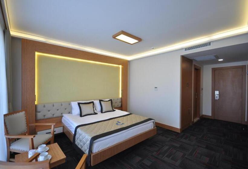 اتاق لوکس با چشم‌انداز, Double Comfort