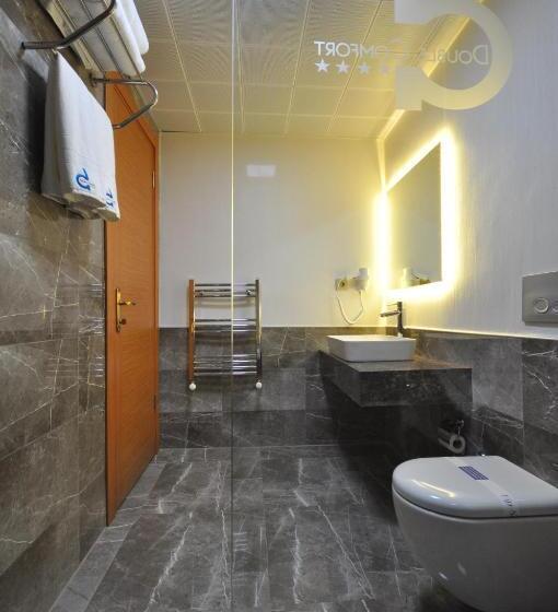 اتاق اکونومی یک تخته, Double Comfort